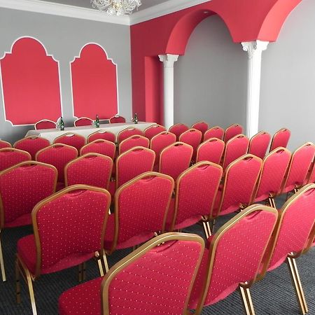 Garni Hotel Junior ברטיסלאבה מראה חיצוני תמונה
