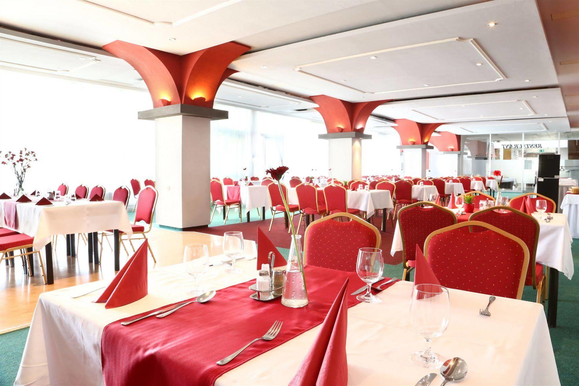 Garni Hotel Junior ברטיסלאבה מראה חיצוני תמונה